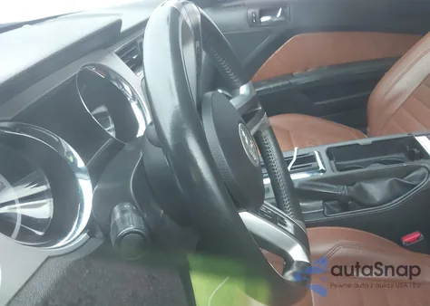 2010 Ford Mustang V6 Premium z USA, uszkodzony, nr VIN 1ZVBP8EN0A5130689